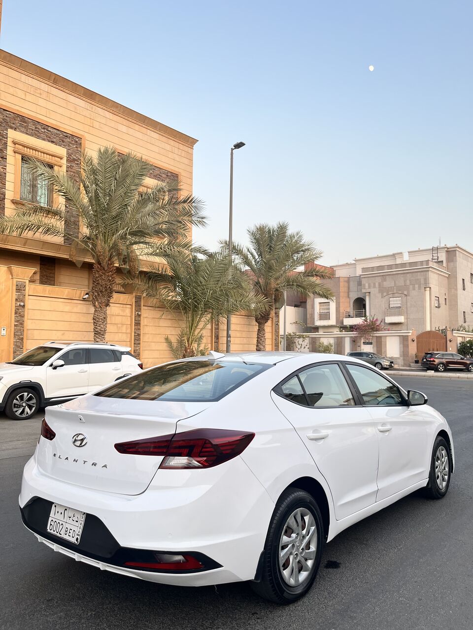 Jeddah, Vehicles, Cars & Trucks , SAR 32,  Hyundai Elentra,  2019,  Automatic,  250000 KM,