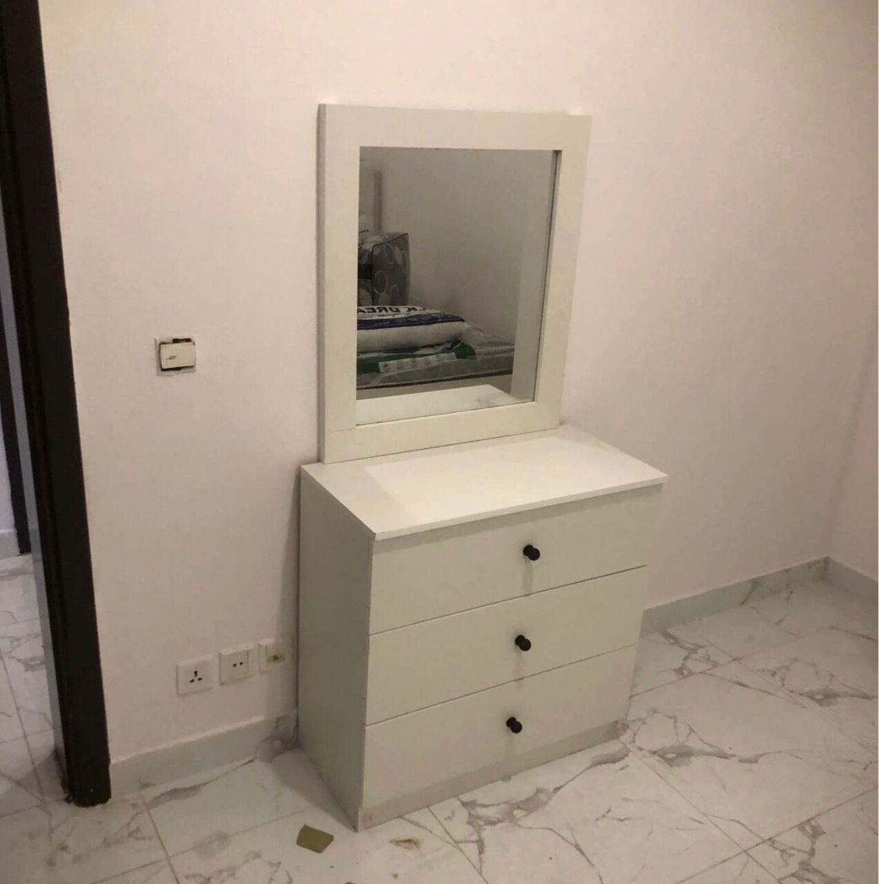 Jeddah, Furniture, SAR 2,  New Medium Size Bedroom Set Available