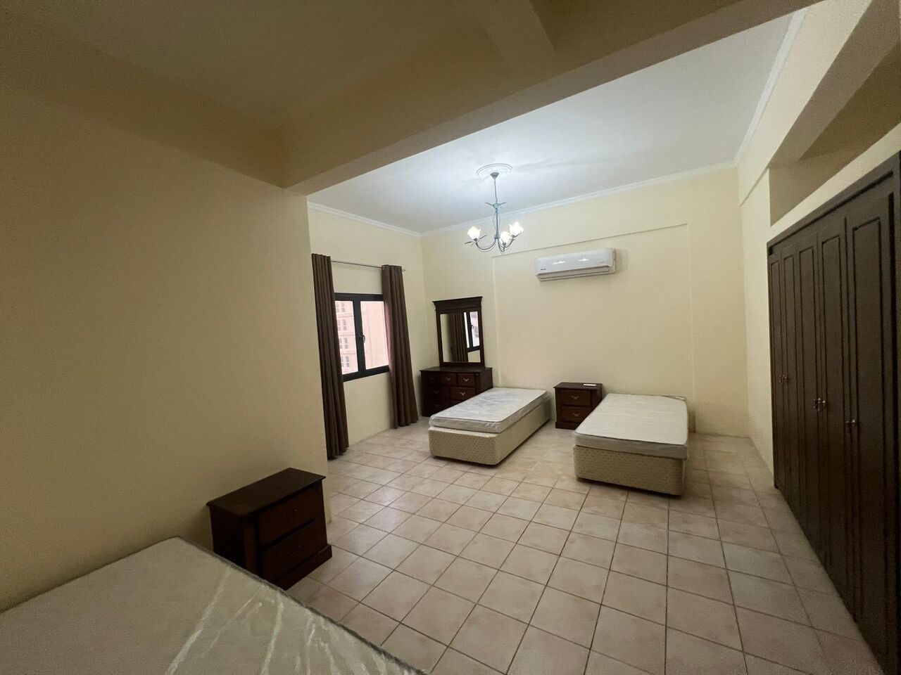 Busaiteen, Apartments, Flats, Houses & Villas, BHD 500/month,  Furnished,  4 BR,  Apartment For Rent In Busaiteen