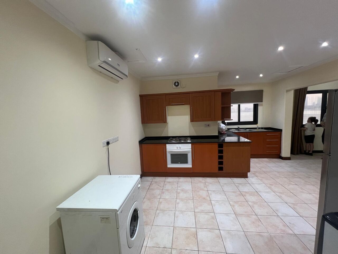 Busaiteen, Apartments, Flats, Houses & Villas, BHD 500/month,  Furnished,  4 BR,  Apartment For Rent In Busaiteen