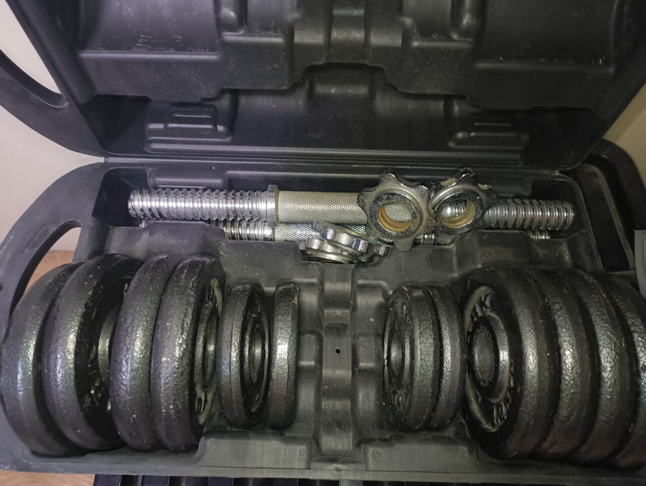 Jeddah, Health & Beauty Items, SAR 100,  15 Kg Dumbbells Setup (adjustable Weights)