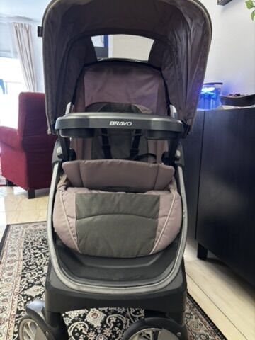 Al Malaz, Baby & Kid Stuff, SAR 650,  Chicco Bravo 3-in-1 Trio Travel System (Includes Stroller + KeyFit® 30 Infant Car Seat + B