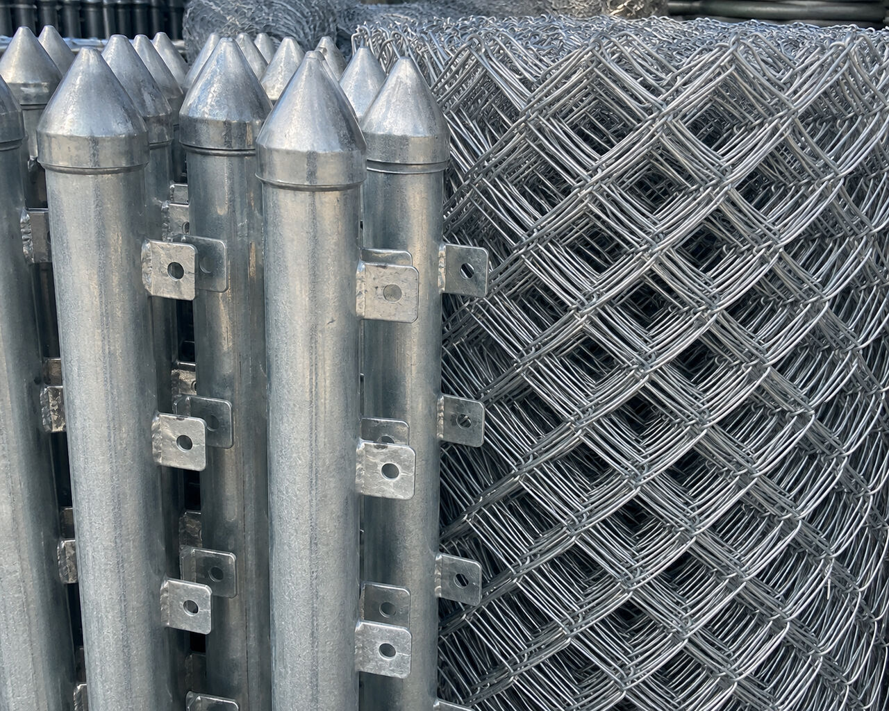 Dammam, Business, 1. GALVANIZED PIPE &bull; SCH 40 BLACK PIPE &bull; FENCING & WIRE MESH STOCKIST  2. STEEL PIPE & FEN