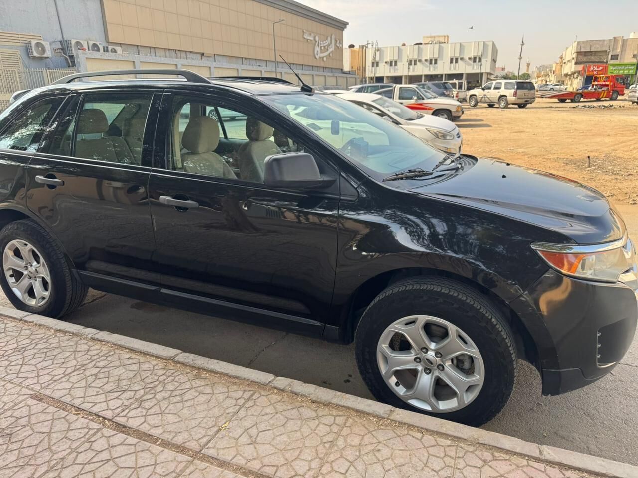 Riyadh, Vehicles, Cars & Trucks , SAR 28000,  Ford Edge,  2013,  Automatic,  231000 KM,    SE &ndash; Used For Sale  * Transmission:  * Fuel: Gasoline * Mileage: 2