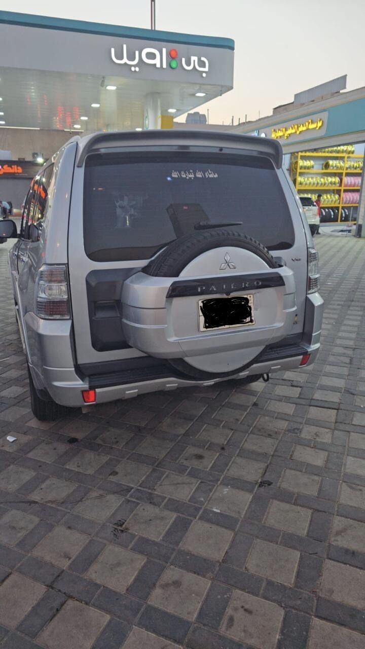 Riyadh, Vehicles, Cars & Trucks , SAR 32000,  Mitsubishi Pajero,  2013,  Automatic,  227000 KM,  Very Well Maintained