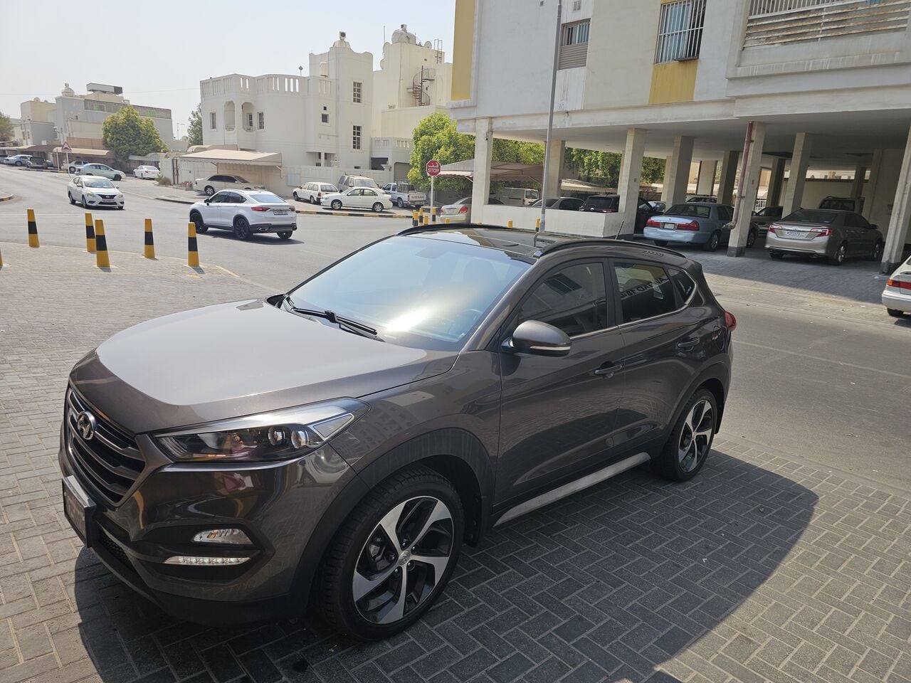 Manama, Vehicles, Cars & Trucks , BHD 4500,  Hyundai Tucson,  2018,  Automatic,  169000 KM,    2.0 Full Options With Sunroof