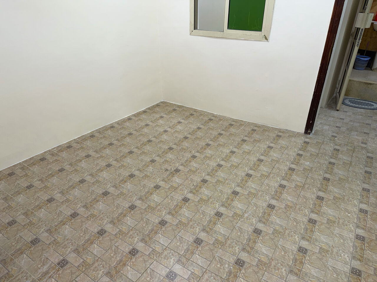 Salmaniya, Apartments, Flats, Houses & Villas, BHD 160/month,  3 BR,  3 Bedroom Flat For Rent Unlimited Ewa