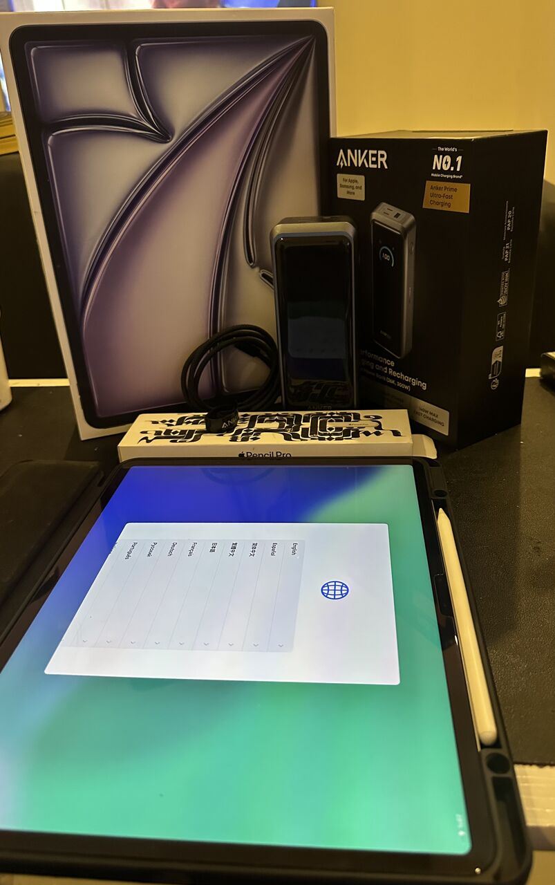 Khobar, Electronics, SAR 3250,  IPad Air 13" M2 128GB Space Gray + Apple Pencil Pro + Anker Prime Power Bank