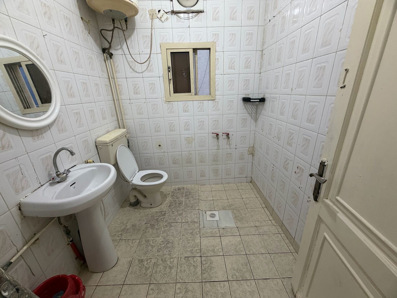 Salmaniya, Apartments, Flats, Houses & Villas, BHD 210/month,  2 BR,  2 Bedroom Flat For Rent Unlimited Ewa