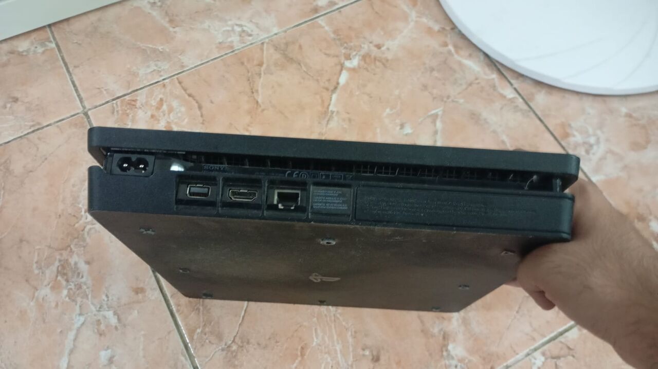 Riyadh, Video Games, SAR 800,  Sony Playstation 4 For Sale