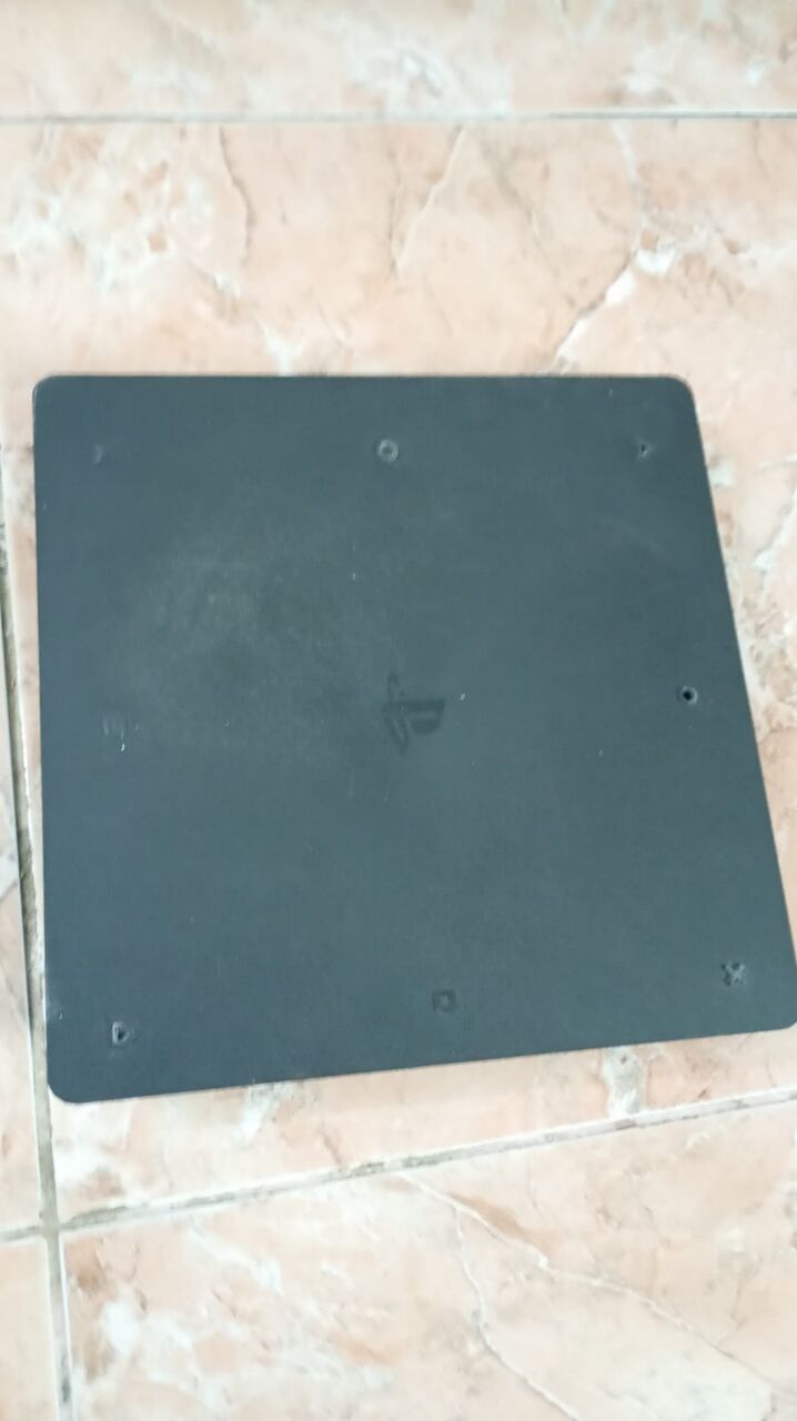 Riyadh, Video Games, SAR 800,  Sony Playstation 4 For Sale