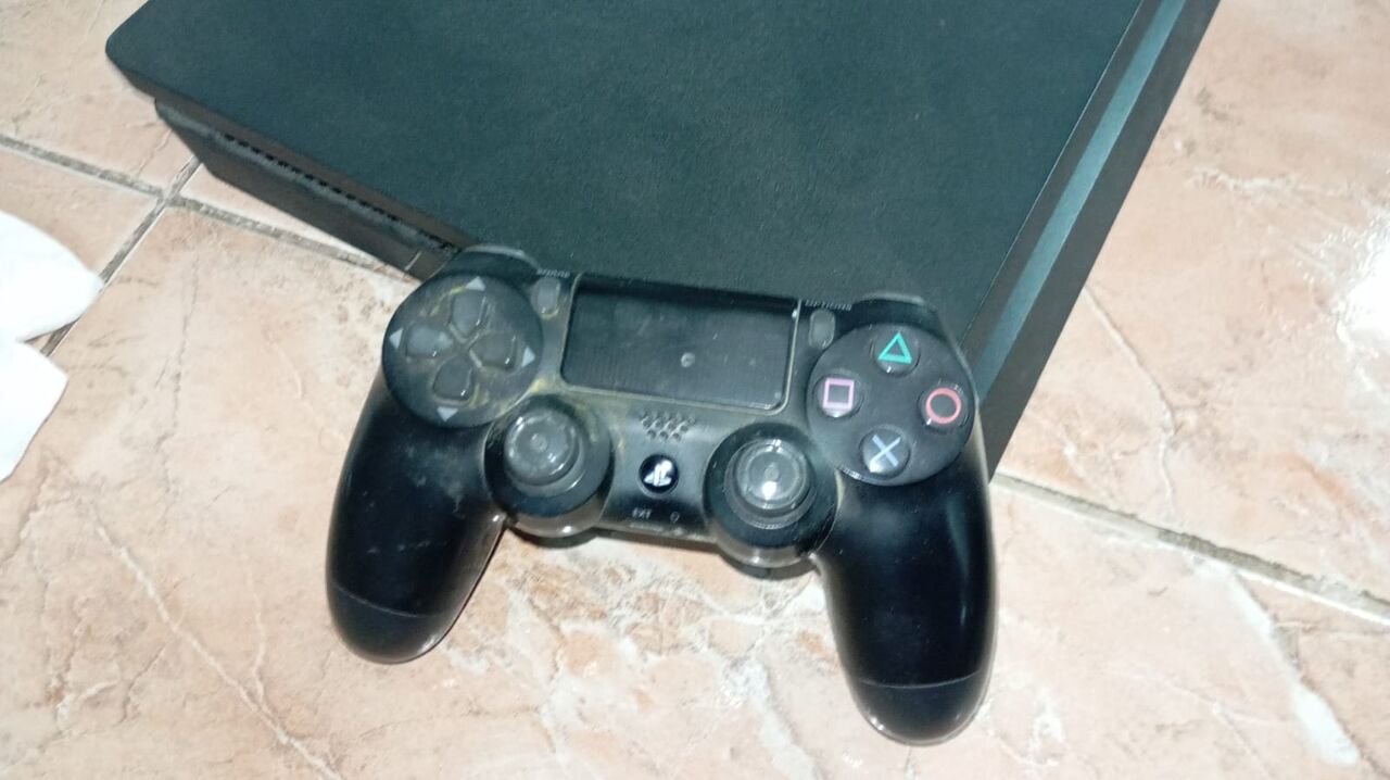 Riyadh, Video Games, SAR 800,  Sony Playstation 4 For Sale