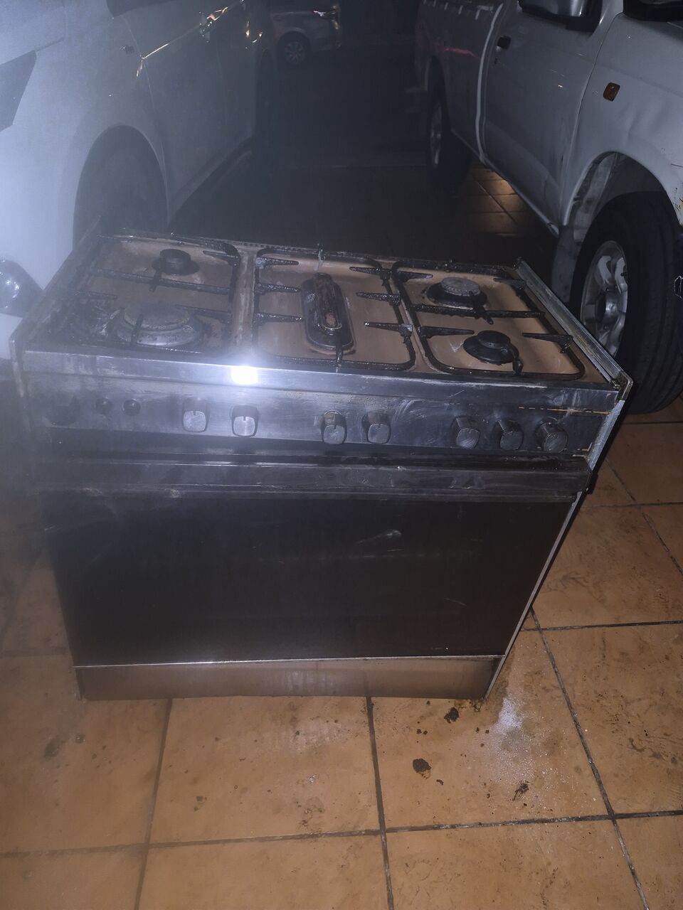 Mushrefah, Appliances, SAR 300,  Selling 5 Burner Stove With Cylinder Complete