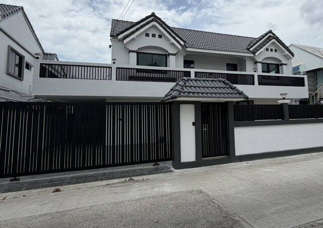 Bangkok, Villas, THB 85000,  75 Sq. Feet,  บ้านเดี่ยว ปรับปรุงใหม่ทั้งหลัง 4 ห้