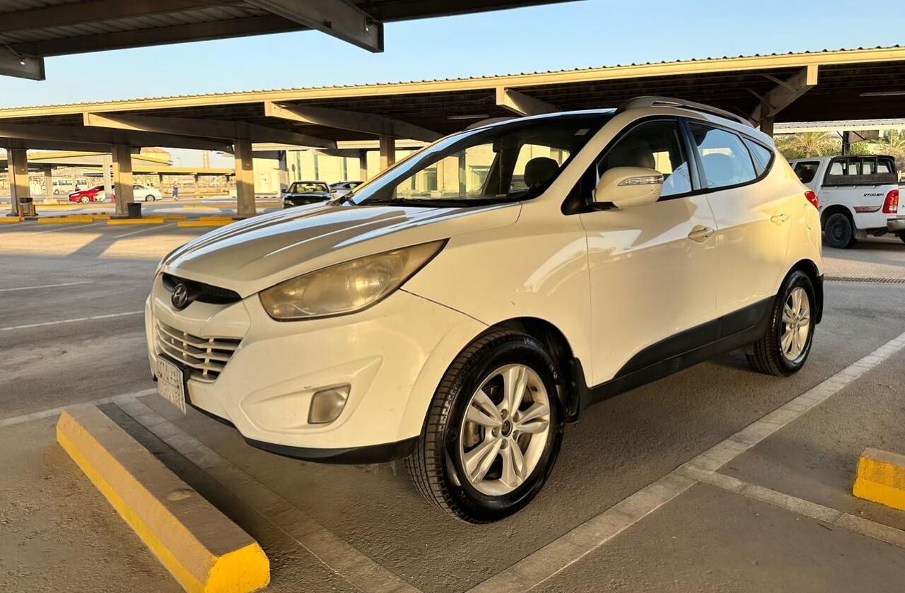 Al Jubail Al Balad, Vehicles, Cars & Trucks , SAR 28500,  Hyundai Tucson,  2012,  Automatic,  335000 KM,   -Full Option- -Well Maintained SR 27,500