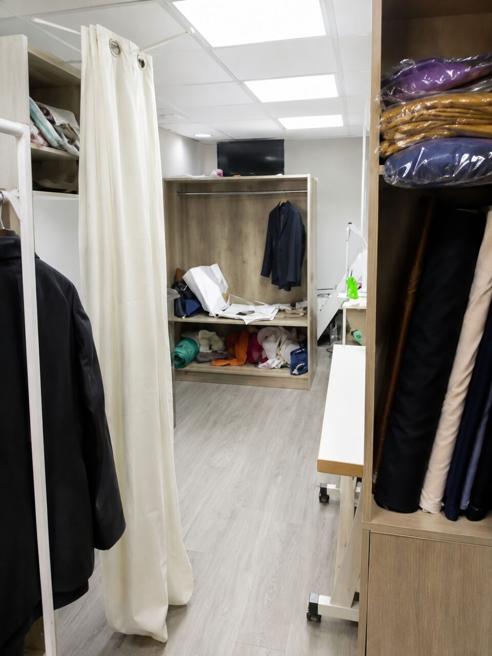 Manama, Business Partners, VIVID UNIFORMS &ndash; BUSINESS OPPORTUNITY