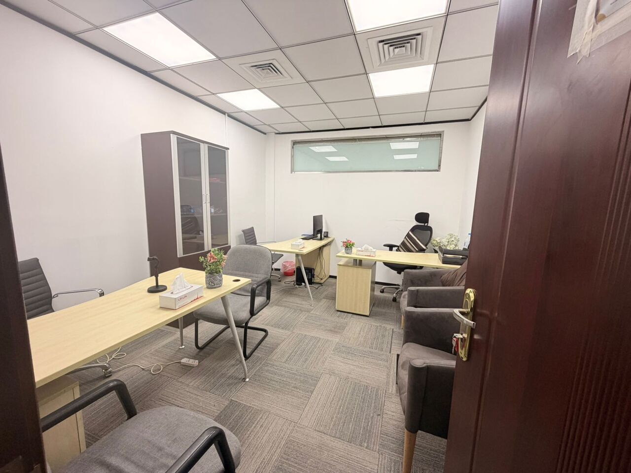 Dubai, Offices, AED 26000,  150 Sq. Feet,  Fully Furnished Office For Rent &ndash; AED 26,000/Year!