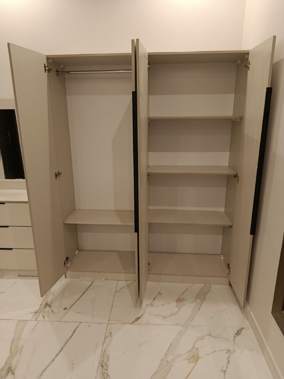 Jeddah, Furniture, SAR 1,  New Complete Bedroom Set For Sale