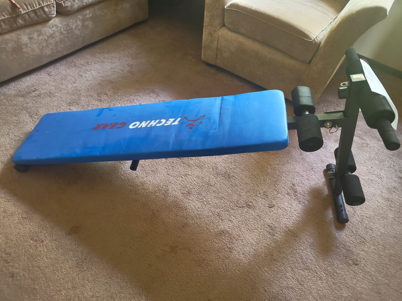 Riyadh, Household Items, SAR 130,  Techno Gear Sit Up/Decline Bench -Excellent Condition