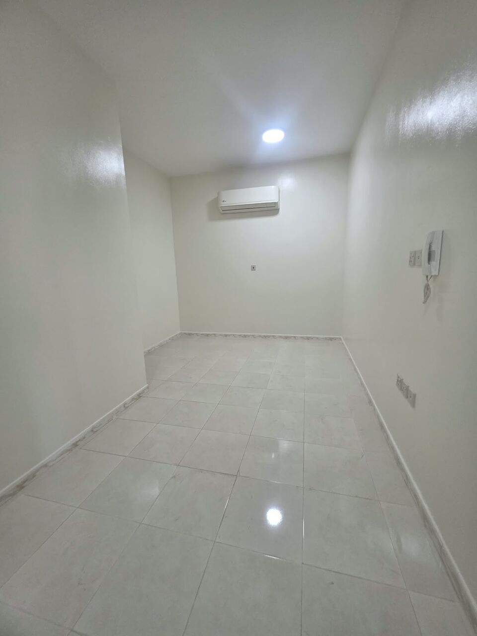 Khobar, Apartments, Flats, Houses & Villas, SAR 19600/year,  2 BR,  Consists Of:- 2 Bedrooms, A Living Room ,  1 Bathrooms, And A Kitchen,   Second Floor