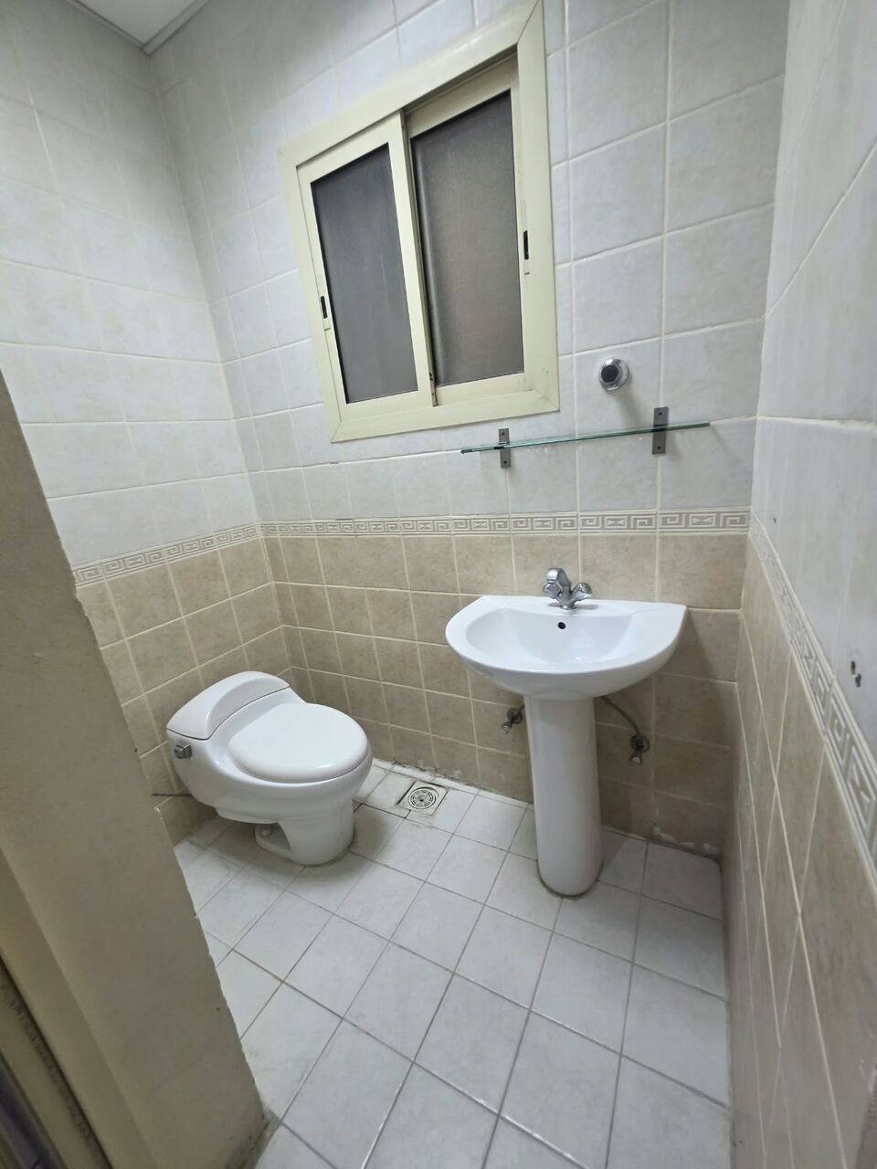 Khobar, Apartments, Flats, Houses & Villas, SAR 21500/year,  3 BR,  Consists  3bedrooms, A Living Room ,  3 Bathrooms, And A  Kitchen,   Second Floor, Elevato