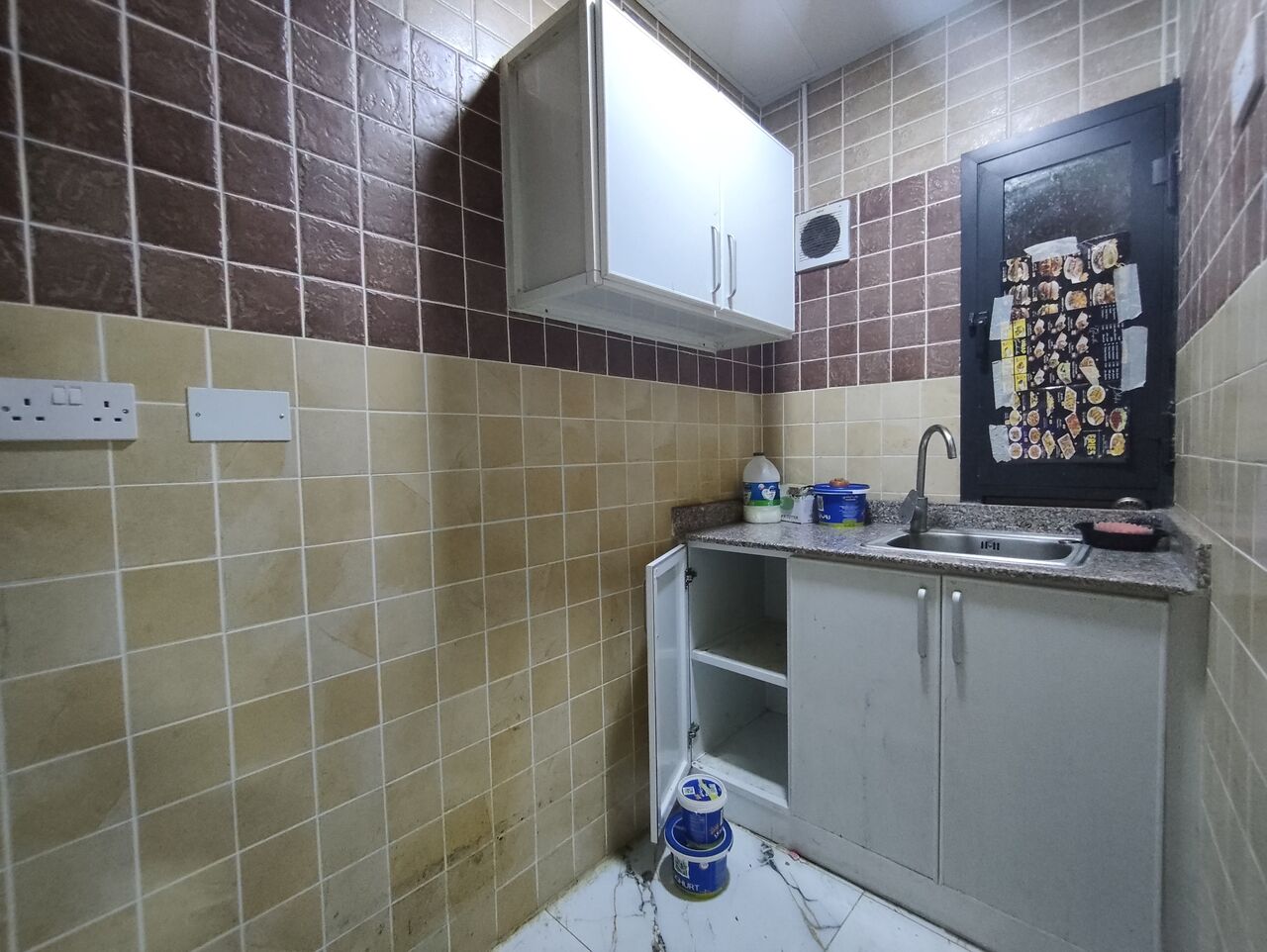 Zinj, Apartments, Flats, Houses & Villas, BHD 130/year,  1 BR,  Zinj:- Studio Flat On Rent With Unlimited Ewa..