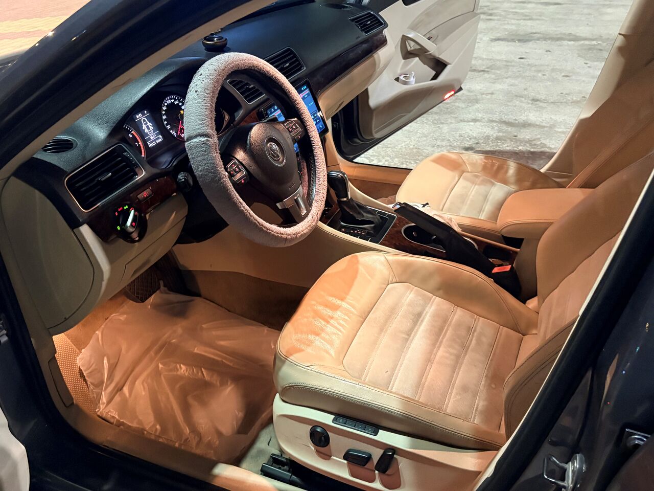 Khobar, Vehicles, Cars & Trucks , SAR 35000,  Volkswagen Passat,  2014,  Automatic,  199 KM,   Sport