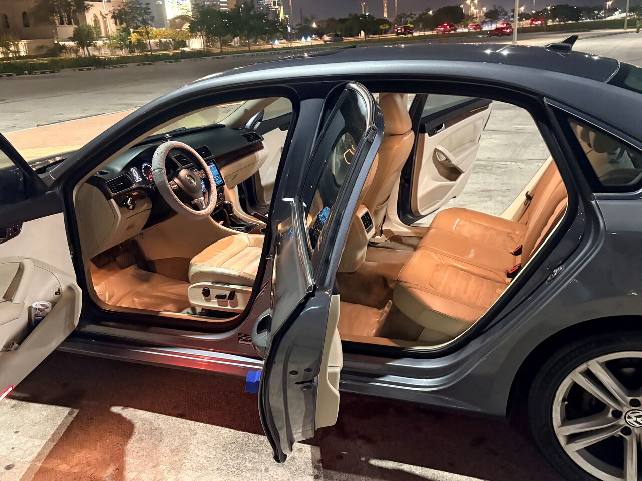 Khobar, Vehicles, Cars & Trucks , SAR 35000,  Volkswagen Passat,  2014,  Automatic,  199 KM,   Sport