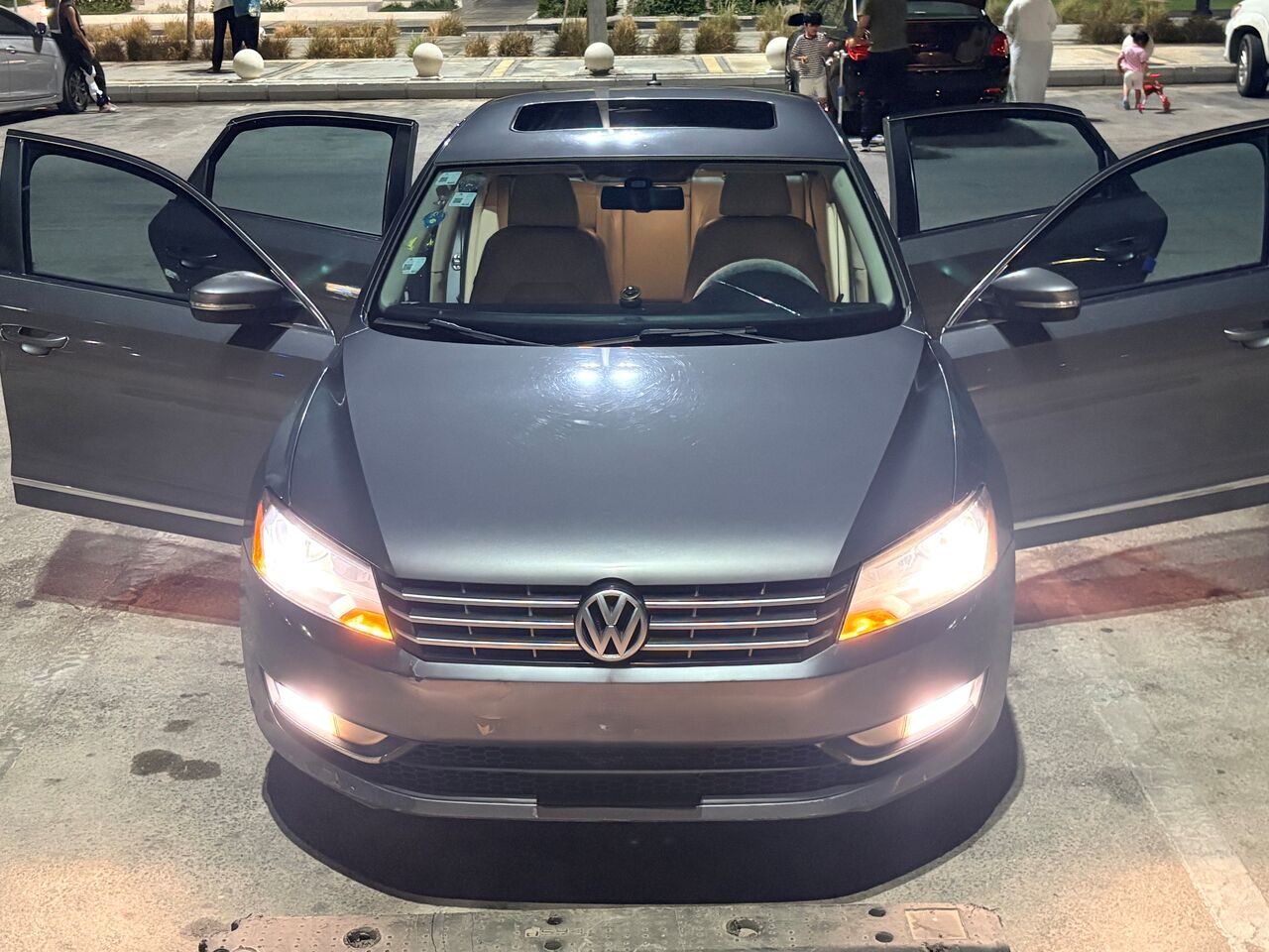 Khobar, Vehicles, Cars & Trucks , SAR 35000,  Volkswagen Passat,  2014,  Automatic,  199 KM,   Sport