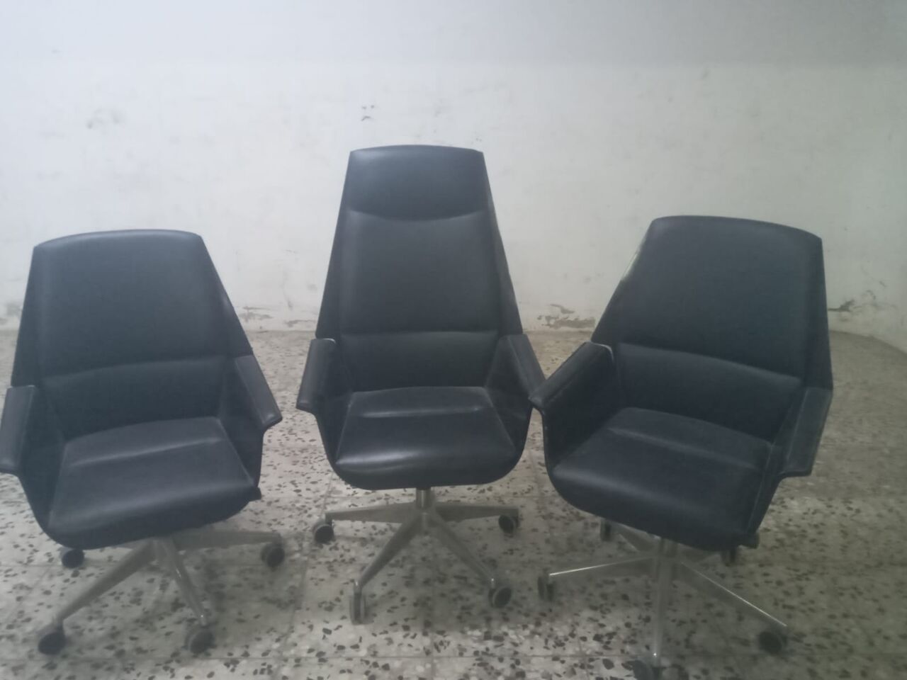 Jeddah, Furniture, SAR 200,  Set Of 3 Executive Leather Office Chairs - High Back & Swivel