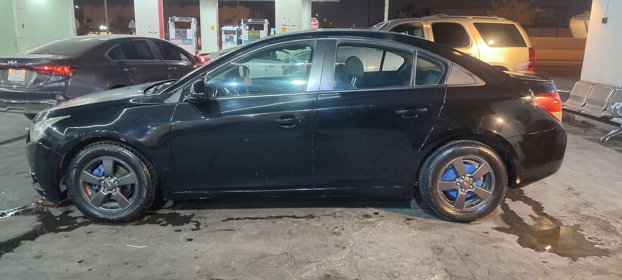 Riyadh, Vehicles, Cars & Trucks , SAR 12000,  Chevrolet Cruze LS,  2010,  Automatic,  170000 KM,    4 Cylinder  Low Fuel Consumption شفروليه كروز أوتوماتيك