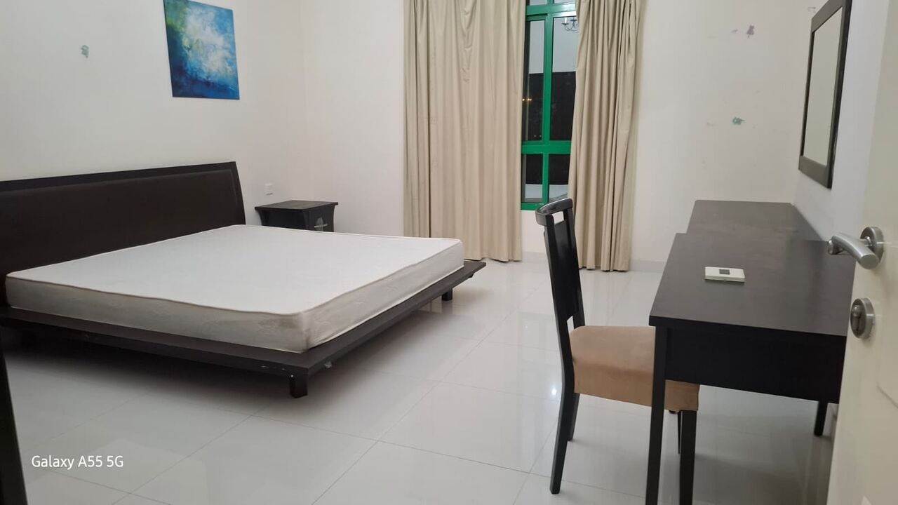 Juffair, Apartments, Flats, Houses & Villas, BHD 350/month,  Furnished,  100% Family Apartment: Closed Kitchen: GAS Cooking Range: Housekeeping: Pool.Gym.Parking: