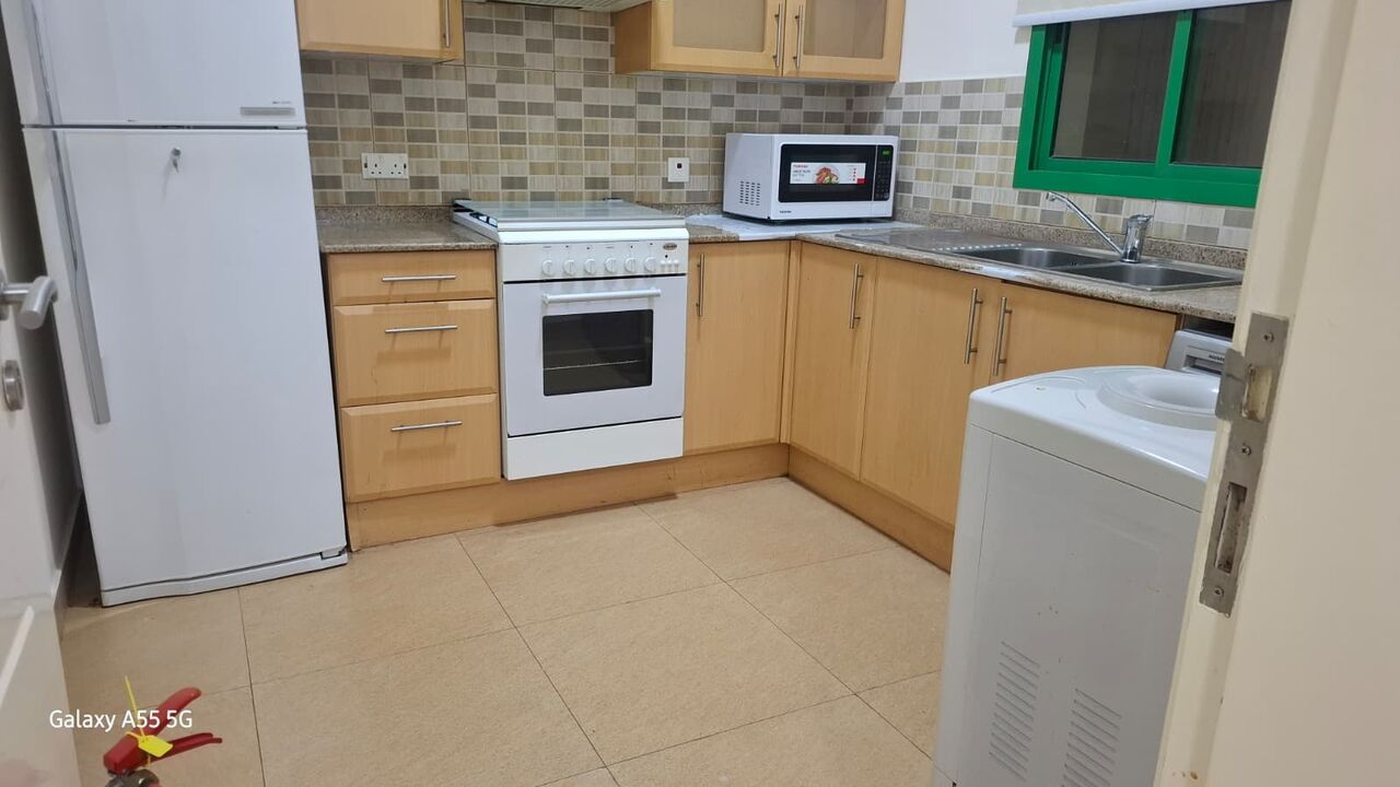Juffair, Apartments, Flats, Houses & Villas, BHD 350/month,  Furnished,  100% Family Apartment: Closed Kitchen: GAS Cooking Range: Housekeeping: Pool.Gym.Parking: