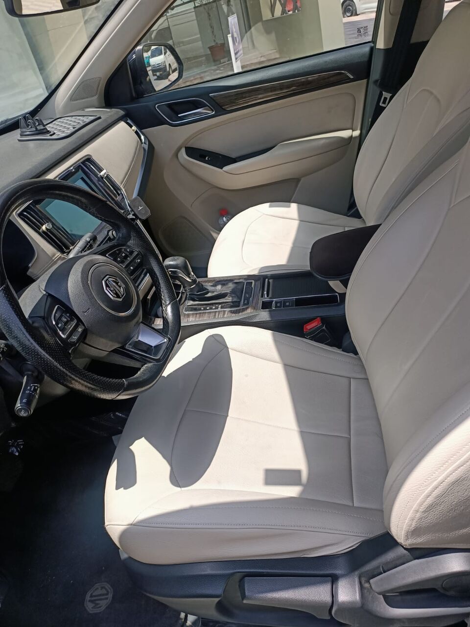 Riyadh, Automotive, ✨ Well-Maintained 2021 MG RX5 SUV Available For Rent-1800