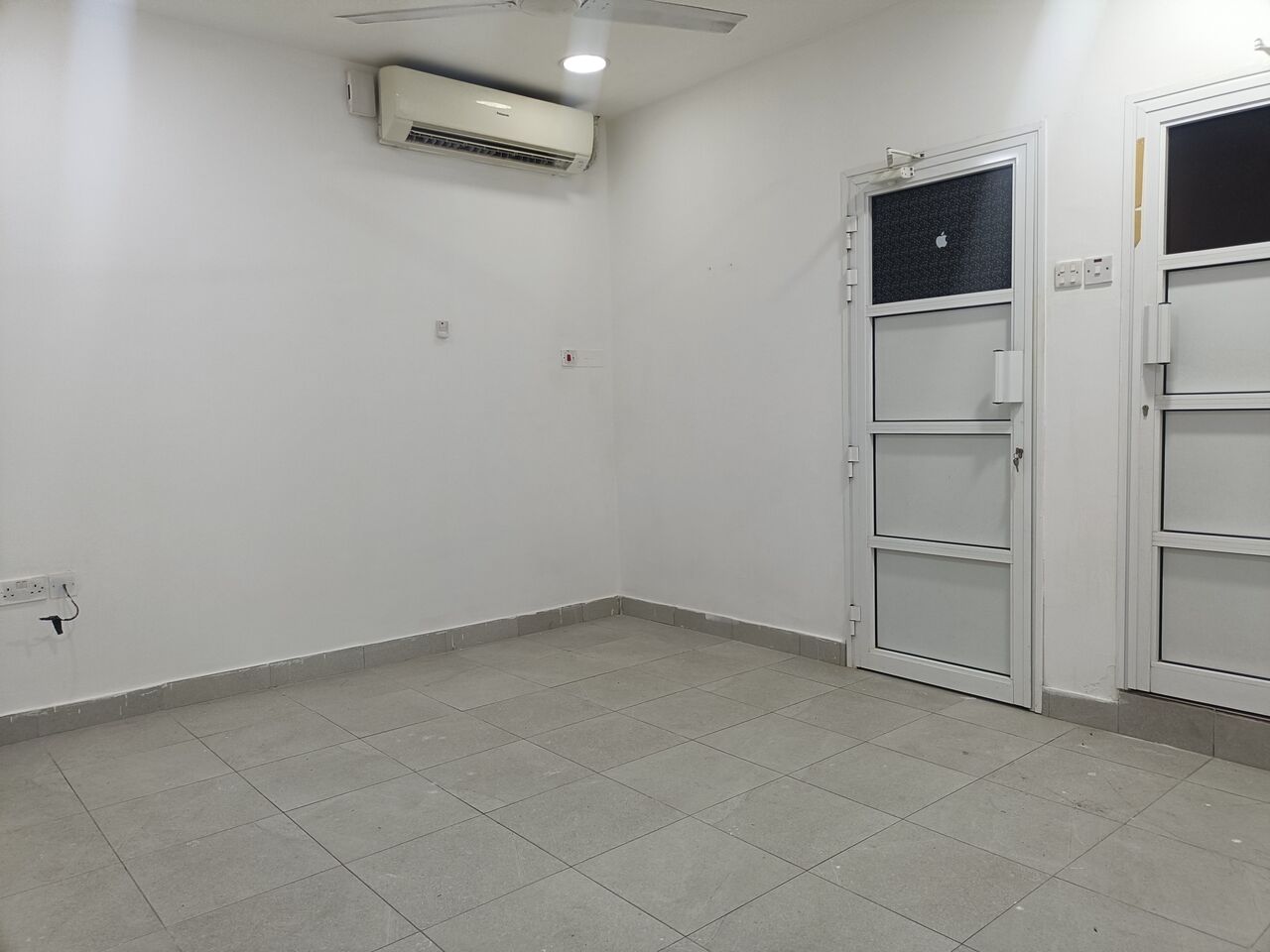 Zinj, Apartments, Flats, Houses & Villas, BHD 150/month,  Studio,  80 Sq. Meter,  Semi Furnished Studio Flat With Unlimited Ewa