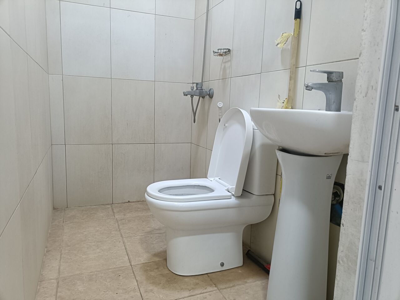 Zinj, Apartments, Flats, Houses & Villas, BHD 150/month,  Studio,  80 Sq. Meter,  Semi Furnished Studio Flat With Unlimited Ewa