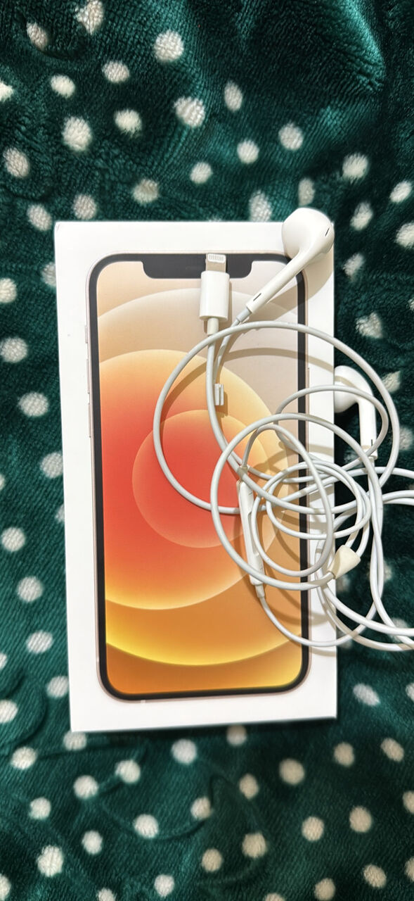 Al-Muzahmiya, Mobile Phones, SAR 950,  Iphone 12 White 128GB