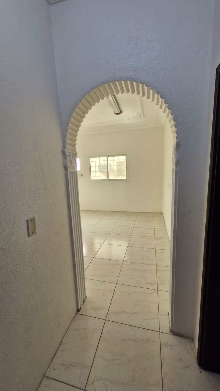 Jubail, Rooms for Rent, SAR 1100/month,  I Would Like To Offer A A Big Spacious Majlis Room With Bathroom In A Family Apartment