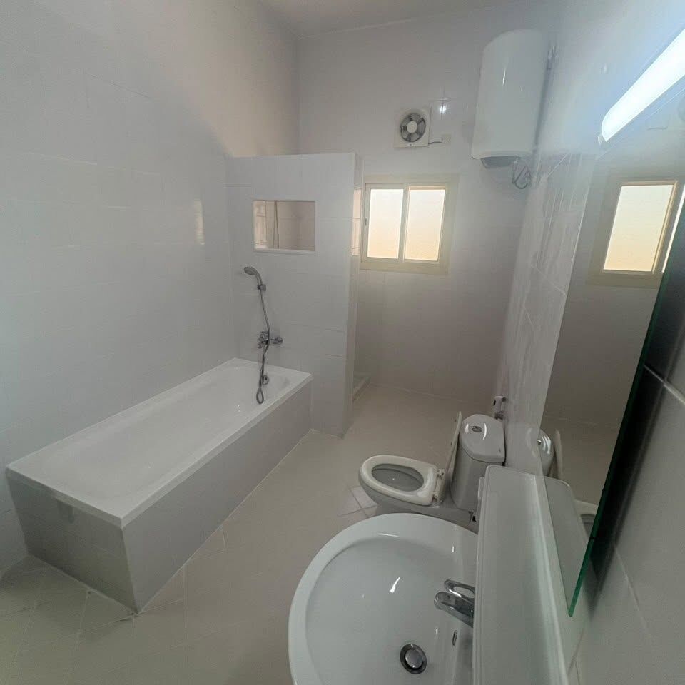 Adliya, Apartments, Flats, Houses & Villas, BHD 250/month,  2 BR,  145 Sq. Meter,  Huge 2 Bedroom 2 Bathroom Flat For Rent In Adliya