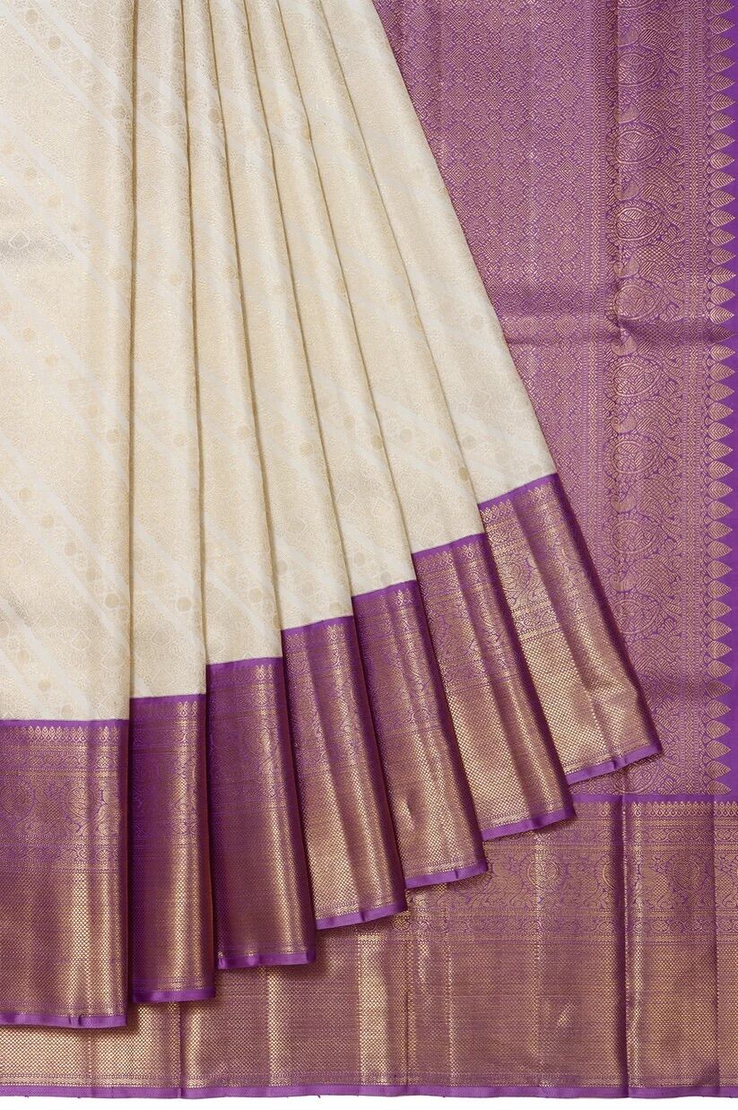 Kurnool, Businesses For Sale, White Muhurtham Sarees Timeless Wedding Elegance | Mavuris