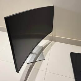 Umm Al Hamam, Electronics, SAR 400,  Dell Curved Monitor 34 Inch