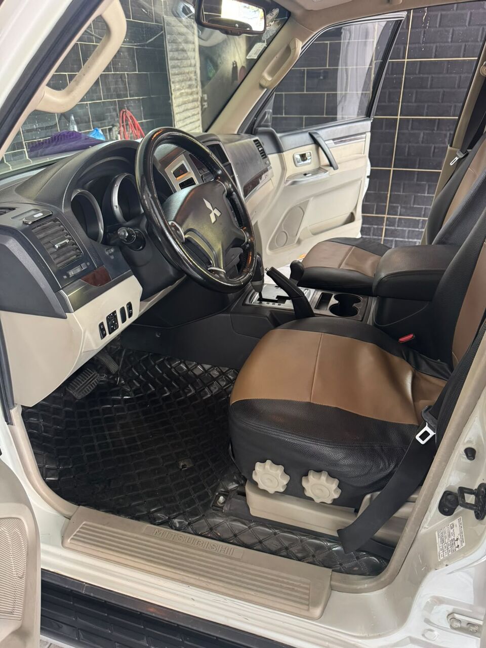 Umm Al Hamam, Vehicles, Cars & Trucks , SAR 43000,  Mitsubishi Pajero GLS,  2016,  Automatic,  286338 KM,