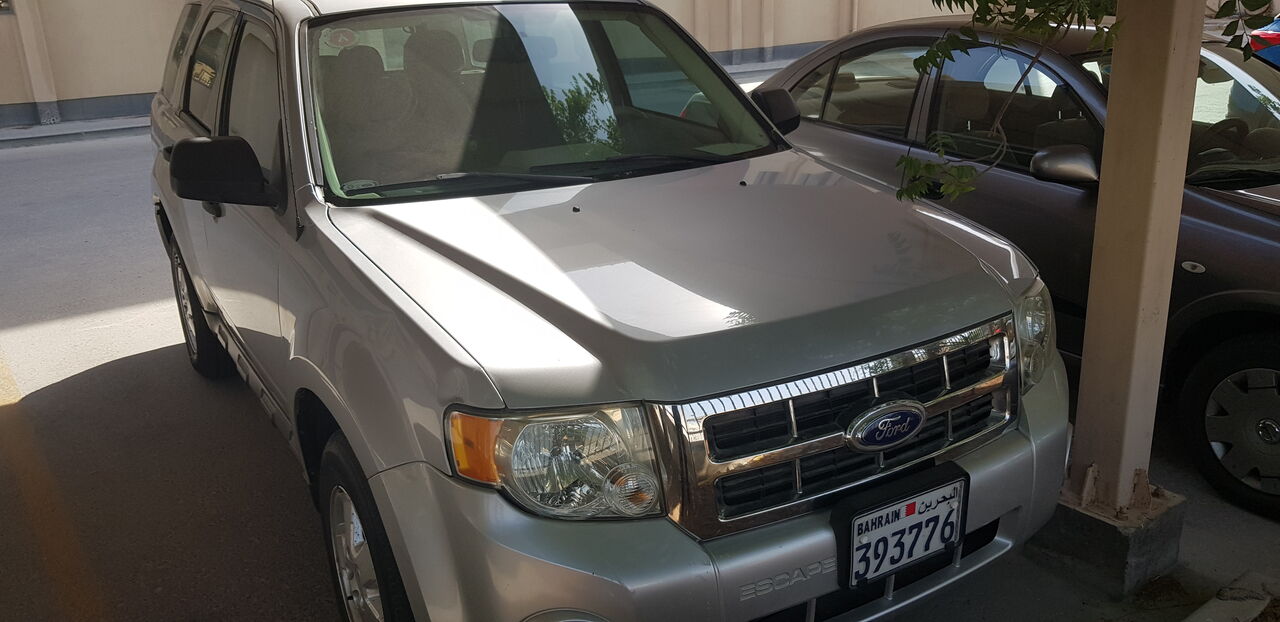 Zinj, Vehicles, Cars & Trucks , BHD 1600,  2011,  2011,  Automatic,  205000 KM,  Ford Escape For Sale