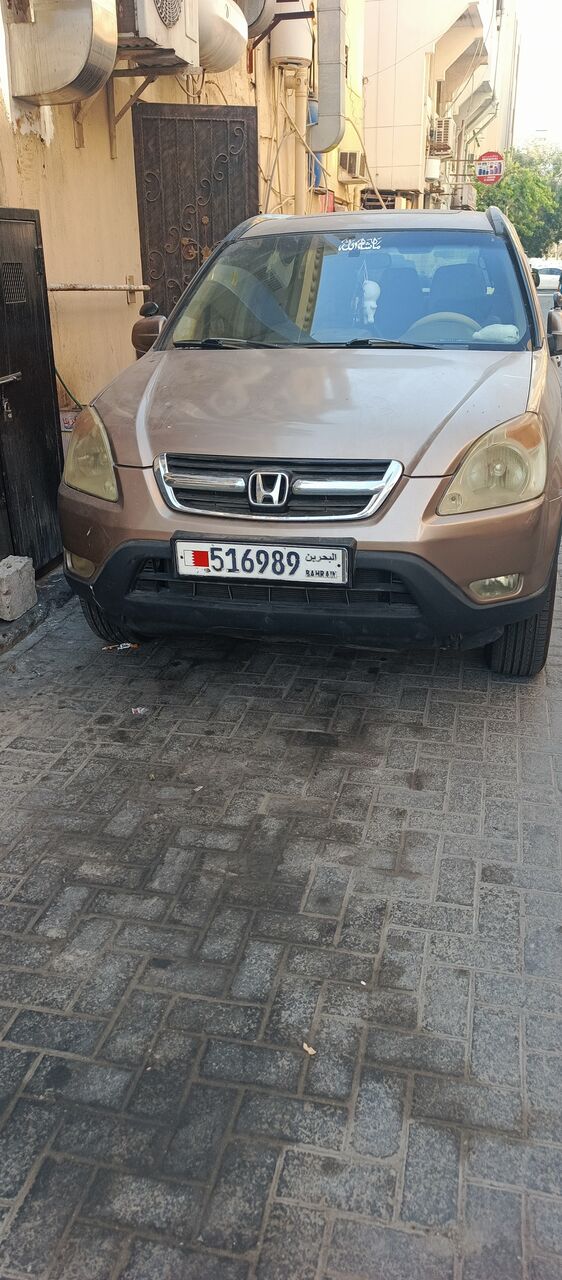 Manama, Vehicles, Cars & Trucks , BHD 1050,  Honda CR-V,  2005,  Automatic,  200 KM,    Model For Sale