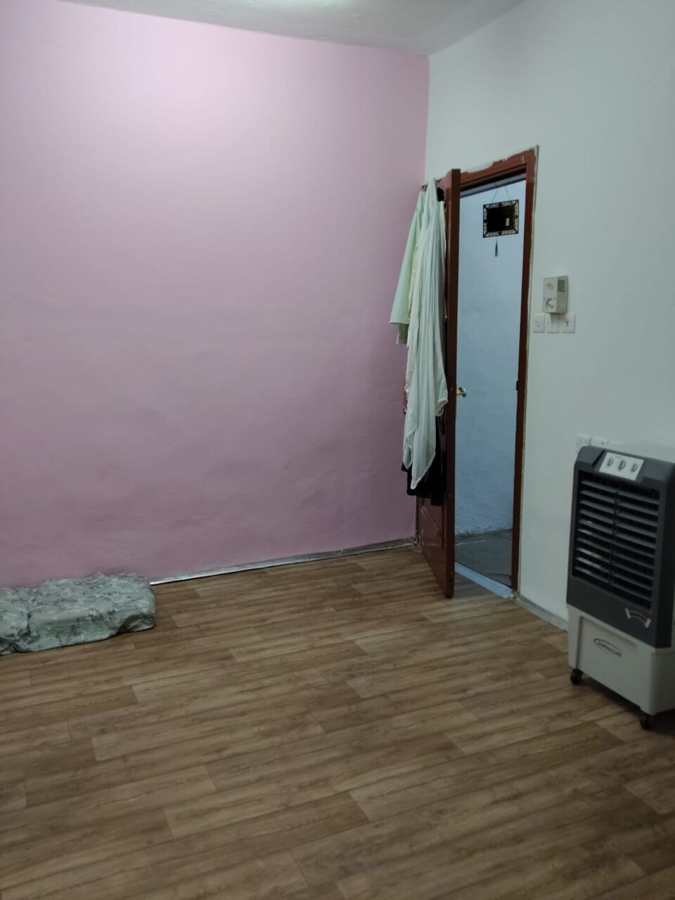 Al Batha, Apartments, Flats, Houses & Villas, SAR 2000/month,  Furnished,  2 BR,  Family Flat Available Near ABC Cargo Al Farazdaq Ishara, Flat On Road