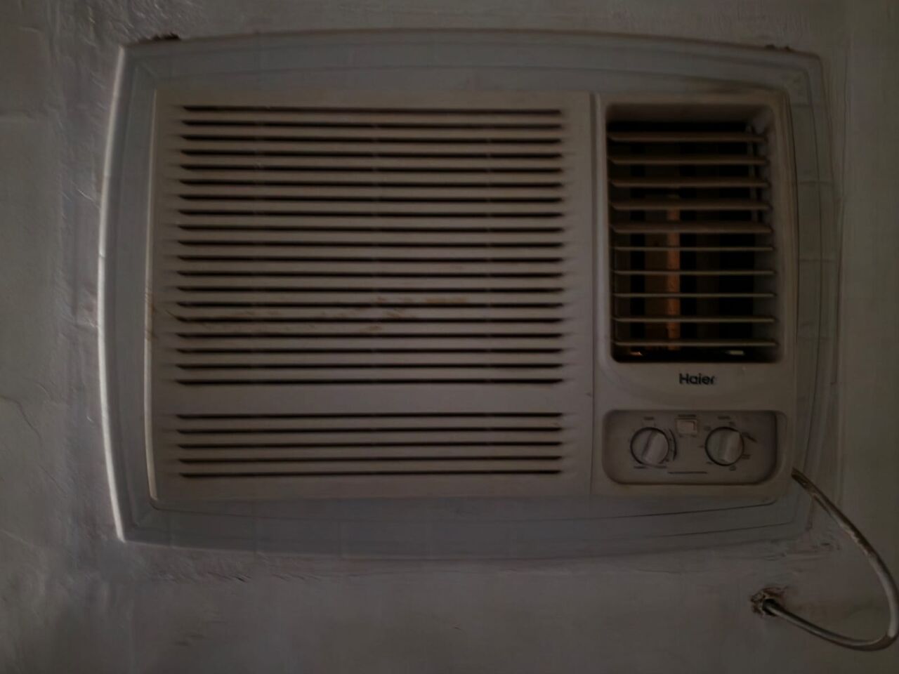 Jeddah, Air Conditioners, SAR 1,  Air Conditioner / 4 PIECE  Window AC