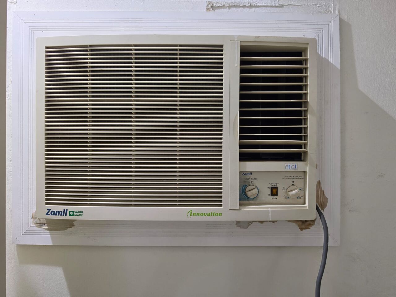 Jeddah, Air Conditioners, SAR 1,  Air Conditioner / 4 PIECE  Window AC