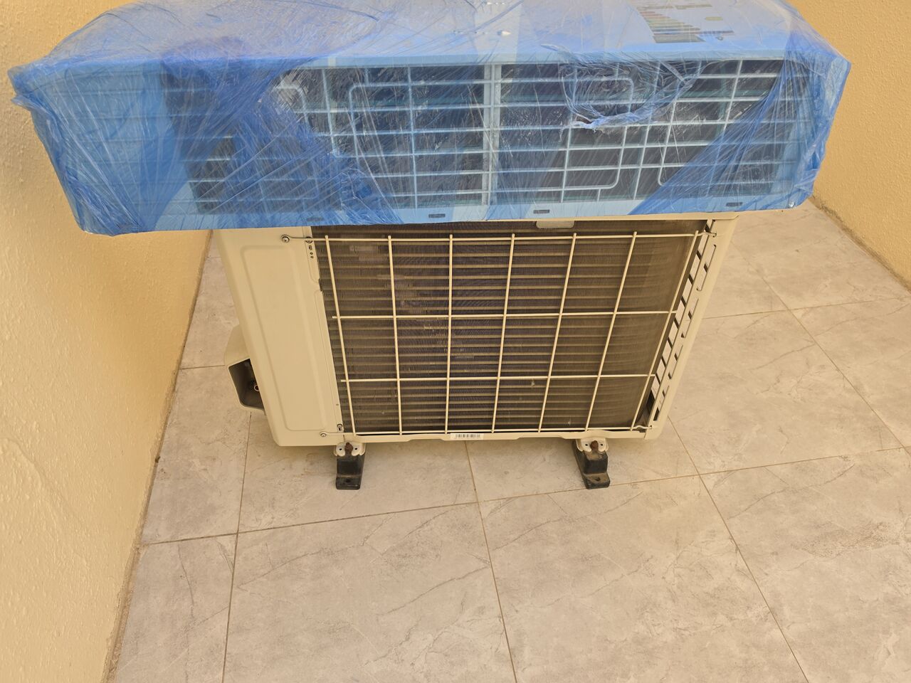 Al Nuzha, Air Conditioners, SAR 1000,  AC Media Olympus 12,400 BTU (11,800 BTU/h) (Hot/Cold Feature) Like A New