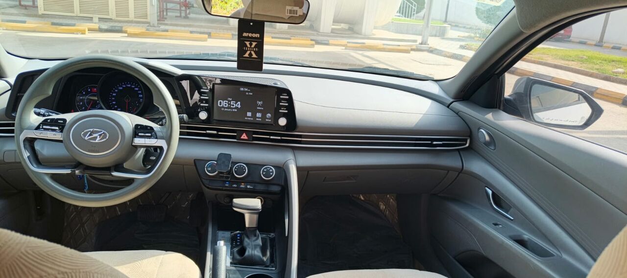 Riyadh, Vehicles, Cars & Trucks , SAR 46000,  Hyundai Elantra,  2023,  Automatic,  200000 KM,  🚗  –  Model Smart  Excellent Condition