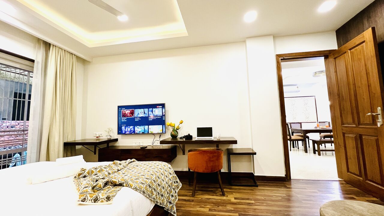 Gurgaon, Apartments, Flats, Houses & Villas, INR 15000/month,  Furnished,  3 BR,  2100 Sq. Feet,  Luxury  Three Bedroom  Apartment Gurgaon